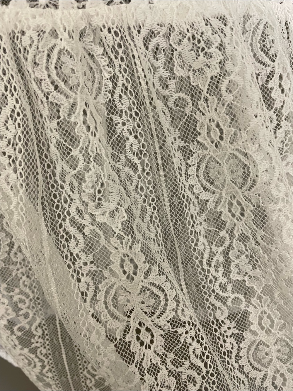 Weekend by Suzanne Betro White Lace Overlay Tunic - Picture 5 of 6